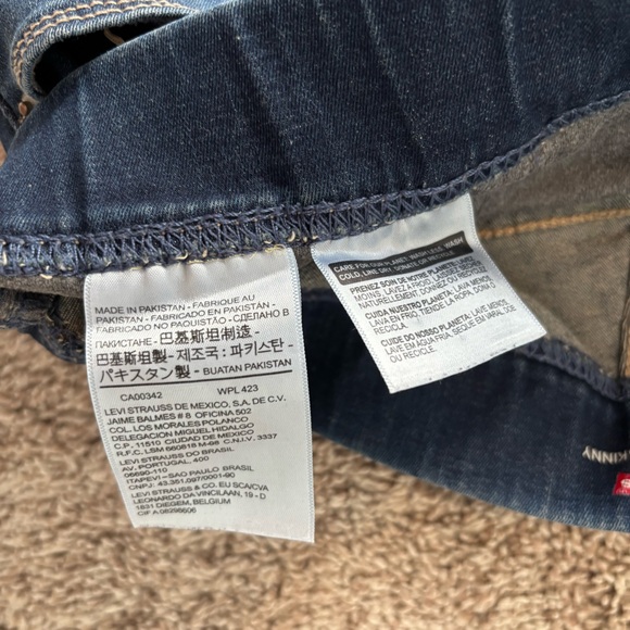 Levi's Pull On Jeggings - Picture 6 of 6